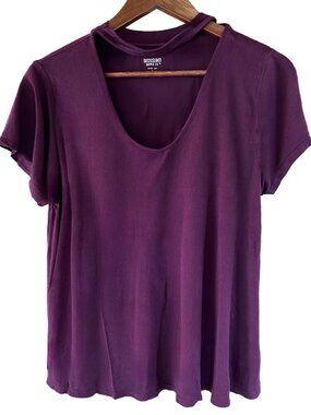 Mossimo V-neck Maroon Short Sleeved Shirt